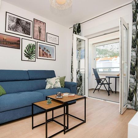 1 Bedroom Beautiful Apartment In Baška Voda エクステリア 写真